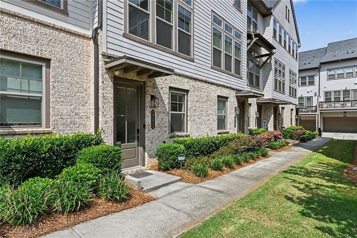 Property Photo: 3753 Allegretto Circle GA 30339
