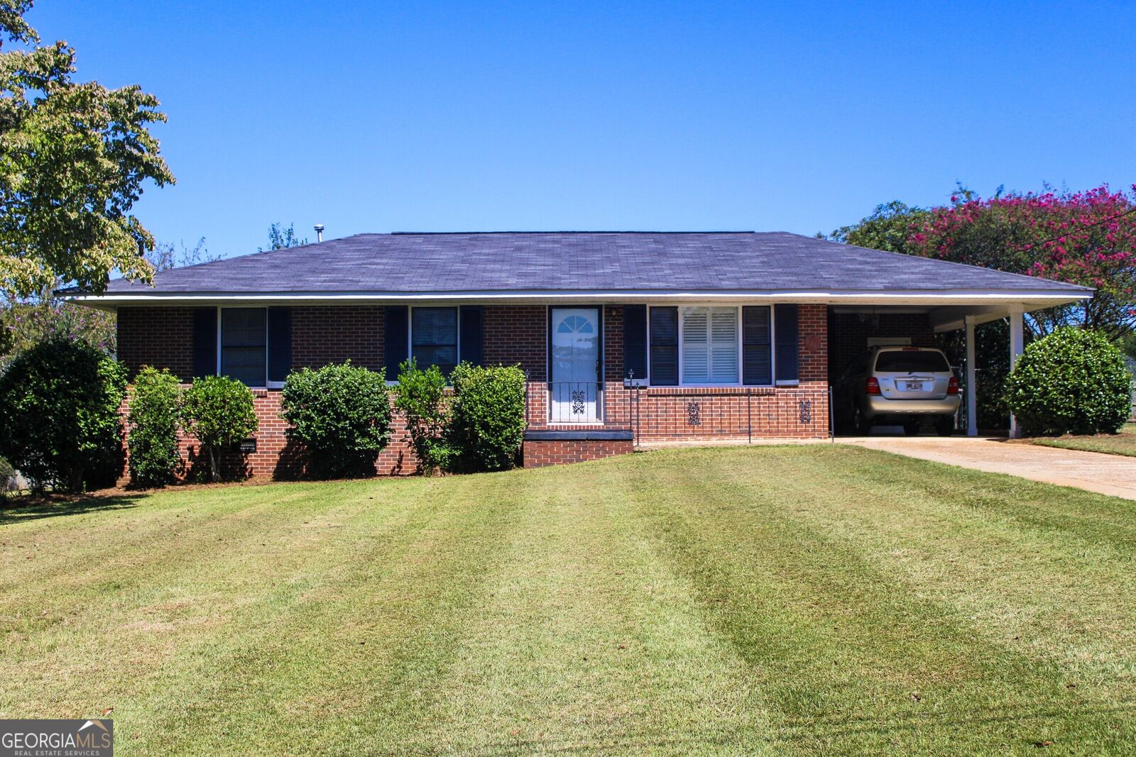 Property Photo:  126 N Chilton Crescent  GA 30240 