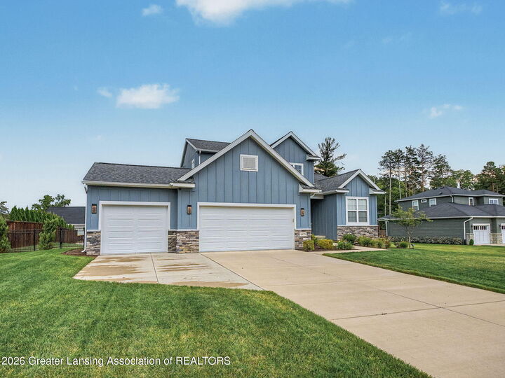 Property Photo:  6475 Heathfield Drive  MI 48823 