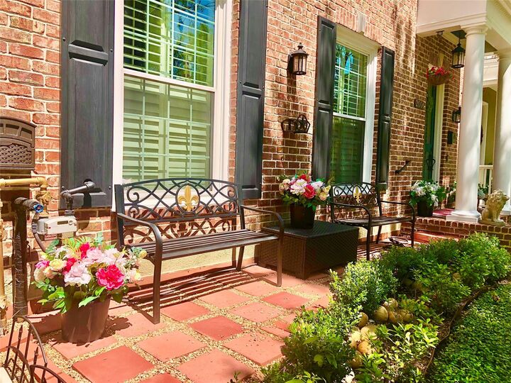 Property Photo: 2006 Buffalo Terrace TX 77019