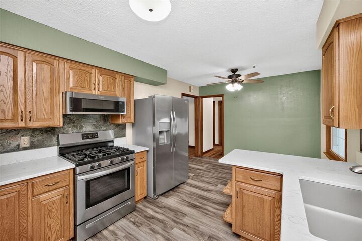 Property Photo: 804 29th Street IA 50265