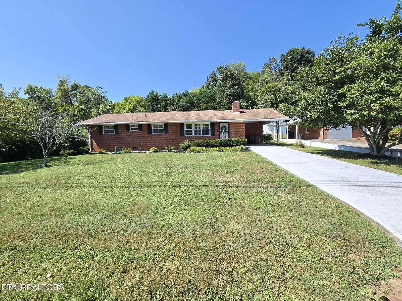 Property Photo: 3105 Hazelwood Rd TN 37921