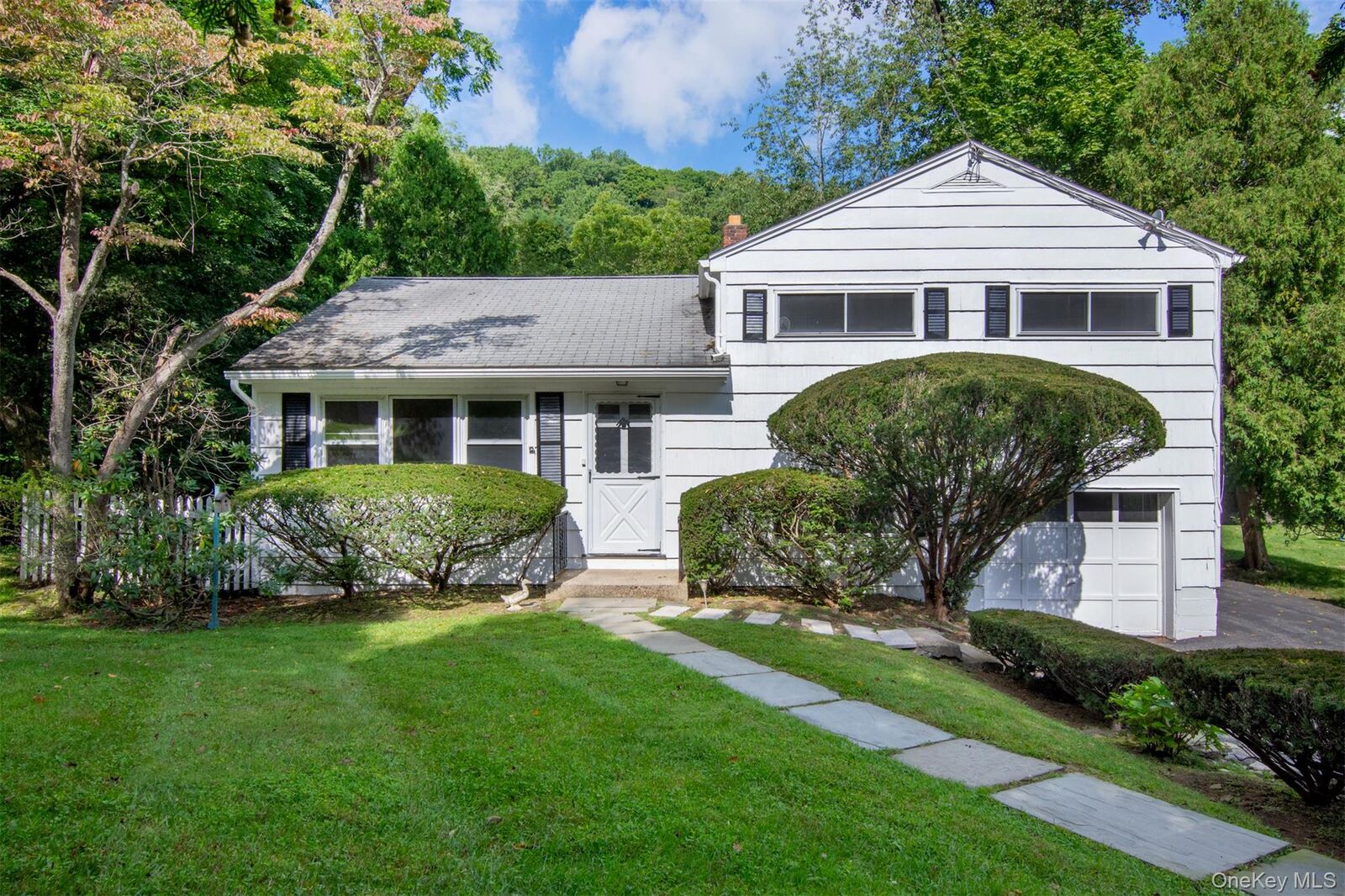 Property Photo:  582 Washington Avenue  NY 10570 