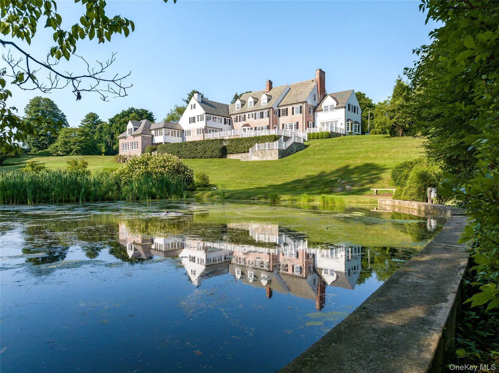 Property Photo:  25 Hilltop Place  NY 10580 