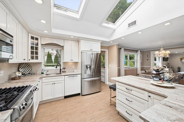 Property Photo:  301 Vernon Street  NY 11746 
