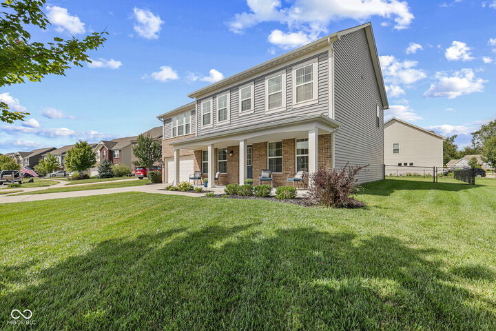 Property Photo: 1304 Glen Canyon Drive IN 46143
