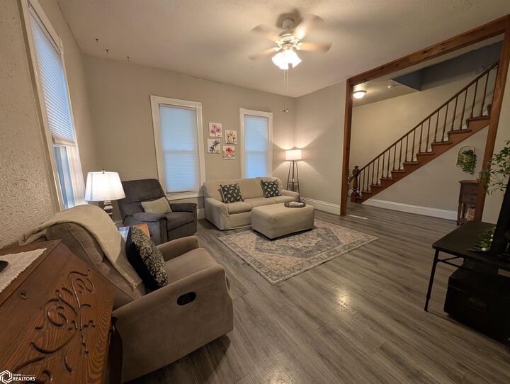 Property Photo:  1608 Division Street  IA 52601 