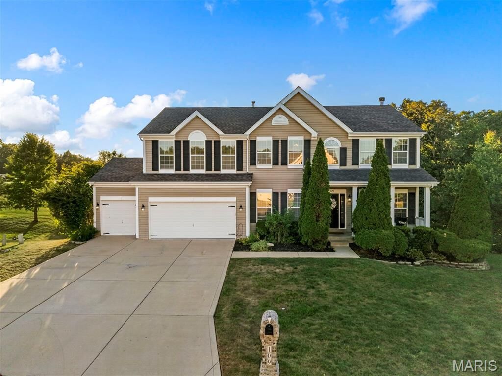Property Photo: 109 Crimson Oaks Court MO 63367