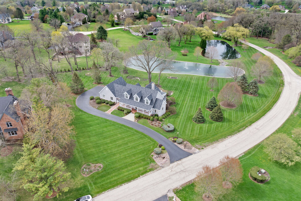 Property Photo:  3916 Windmere Lane  IL 60051 