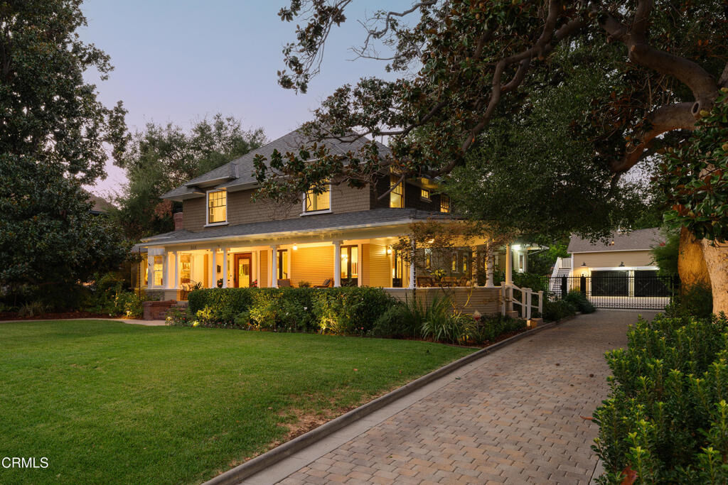Property Photo: 303 Markham Place CA 91105