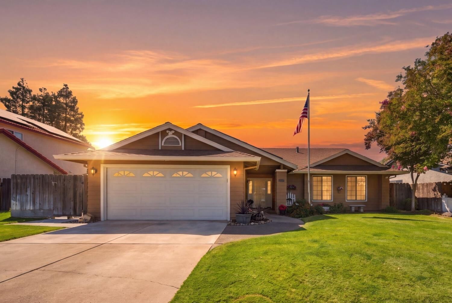 Property Photo:  588 Carrigane Way  CA 95337 