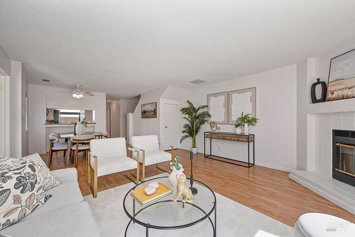 Property Photo:  141 Nantucket Lane  CA 94590 