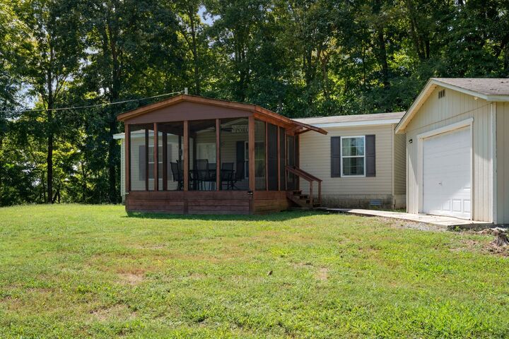 Property Photo:  552 Beaver Ln  TN 38562 