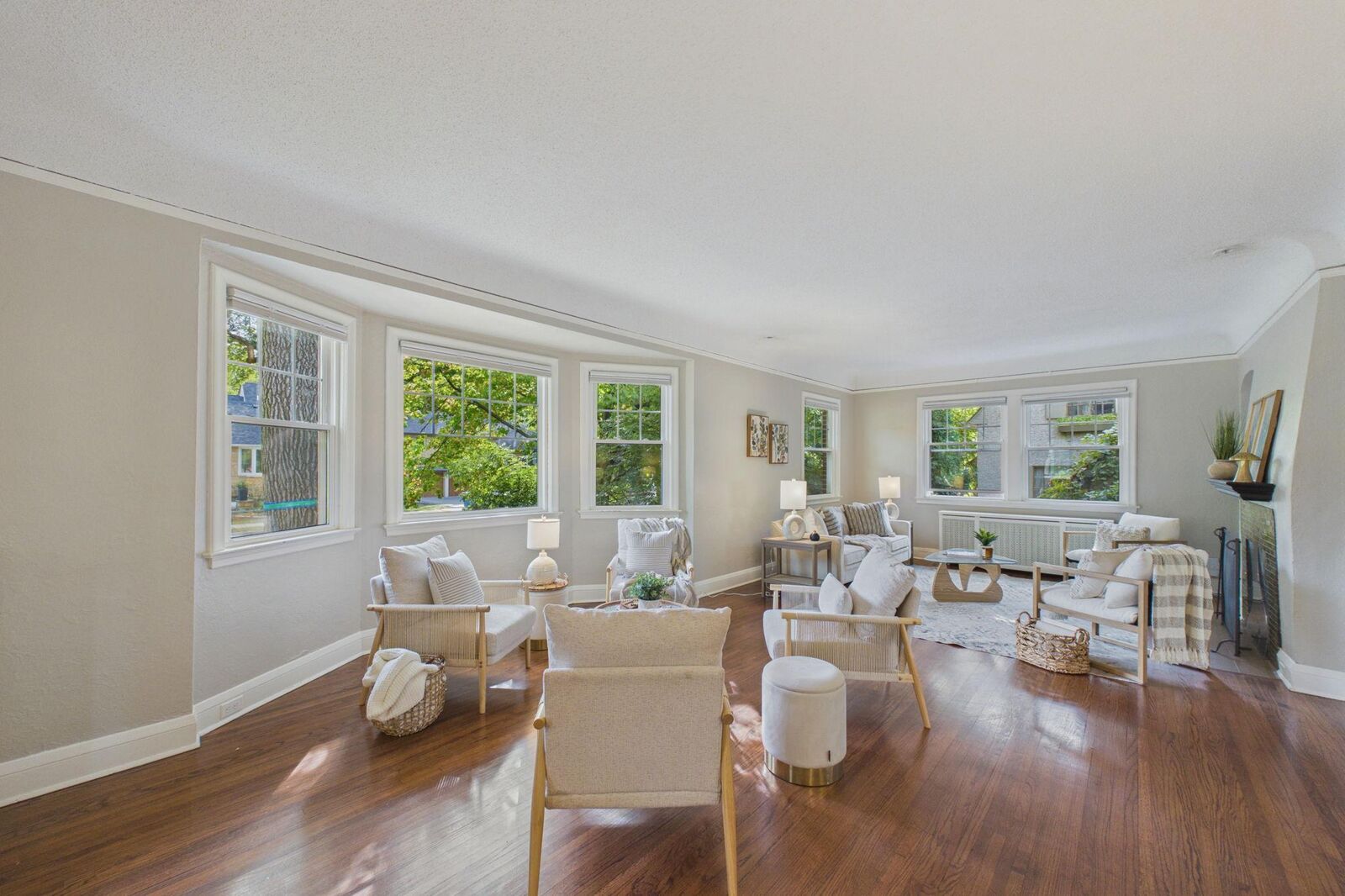 Property Photo:  3944 Xerxes Avenue S  MN 55410 