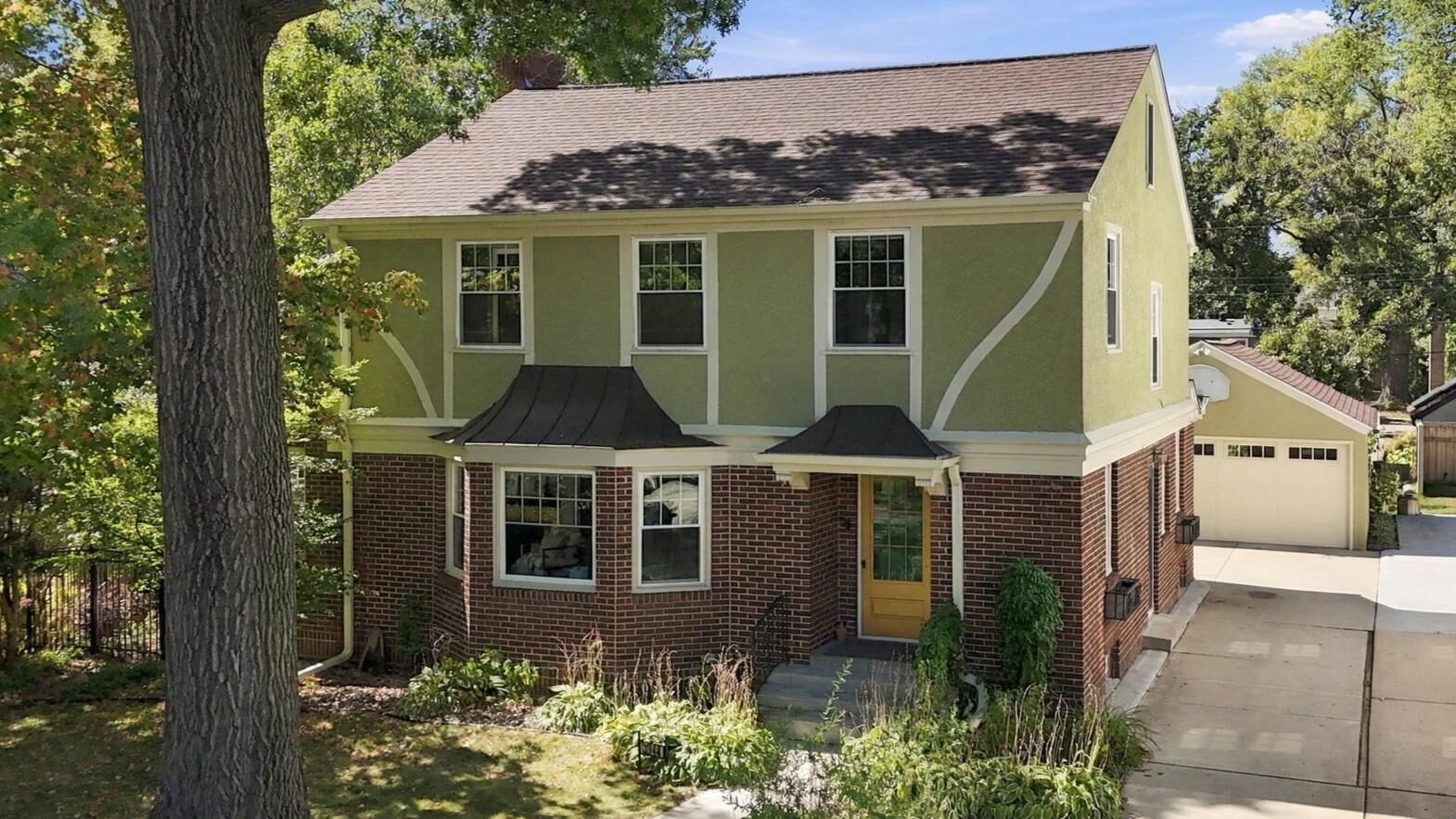 Property Photo: 3944 Xerxes Avenue S MN 55410