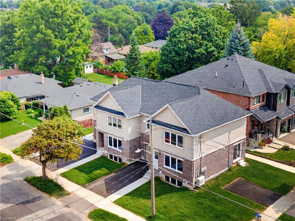 Property Photo:  95 Kinzie Avenue B  ON N2A 1S5 