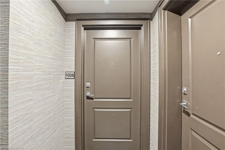Property Photo:  460 Dundas Street E 1008  ON L8B 2A5 