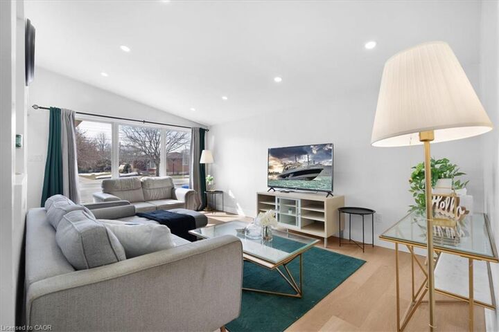 Property Photo:  37 Lilacside Drive 1  ON L8V 2L5 