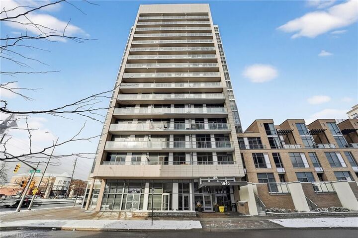 Property Photo:  1940 Ironstone Drive 1006  ON L7L 0E4 