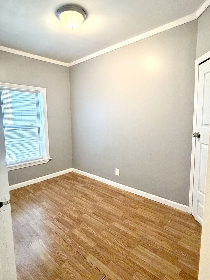 Property Photo:  34 Grove St 2  MA 01905 