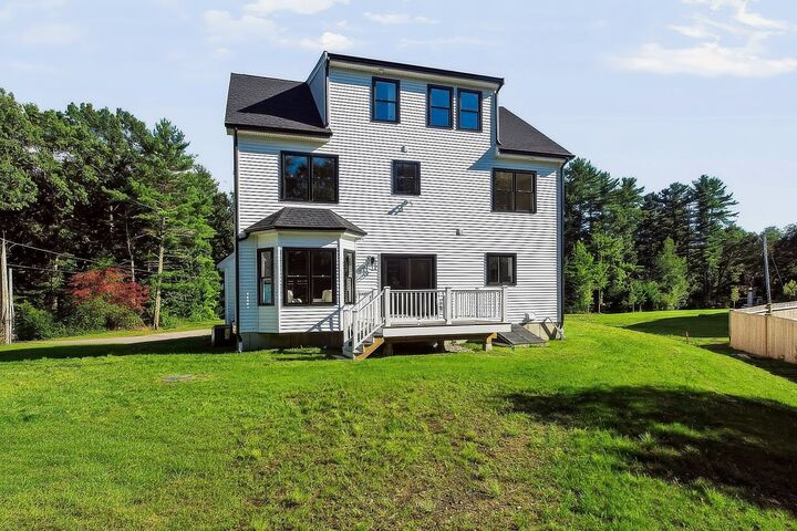 Property Photo:  5 Joshua Dr  MA 02375 