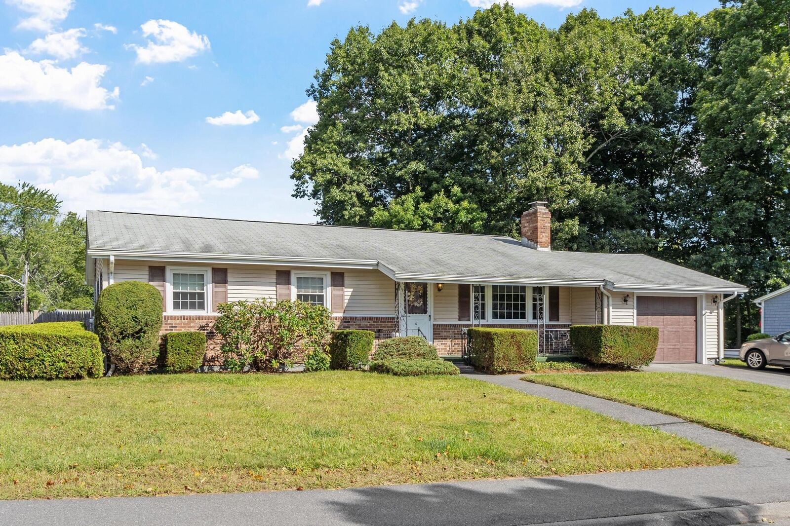 Property Photo:  6 Fuller Dr  MA 01752 
