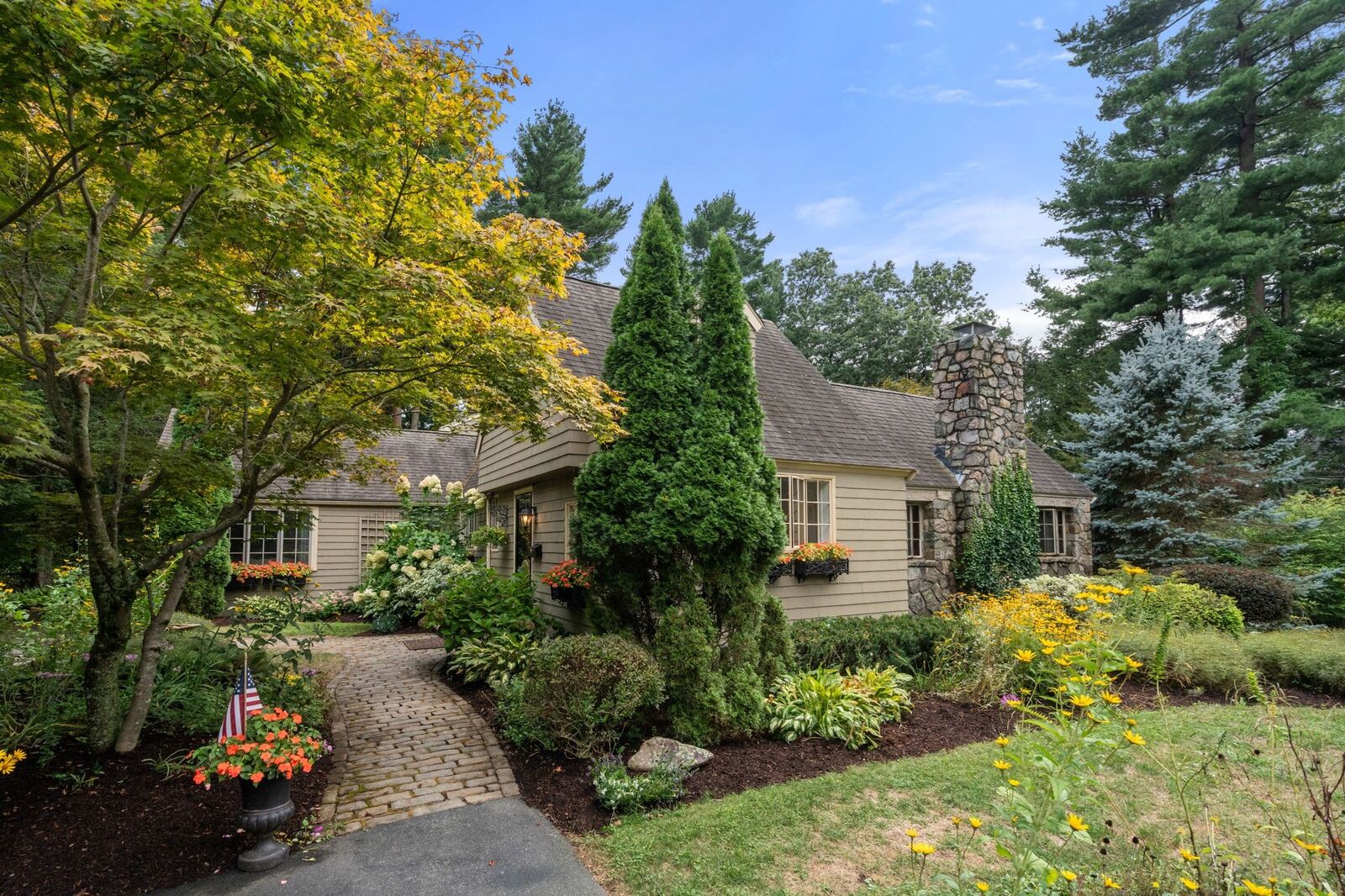 Property Photo:  180 Chapman Street  MA 02021 