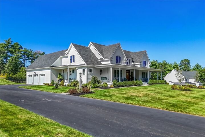 Property Photo: 330 Country Club Way MA 02364