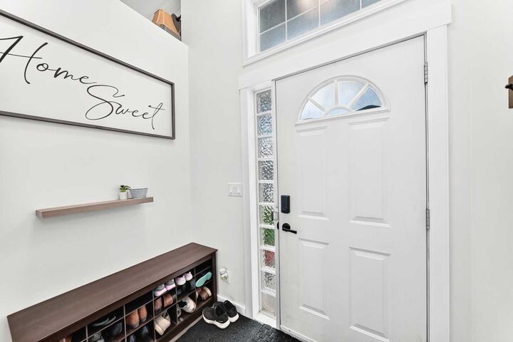 Property Photo:  5138 51 Street  AB T4H 1H1 