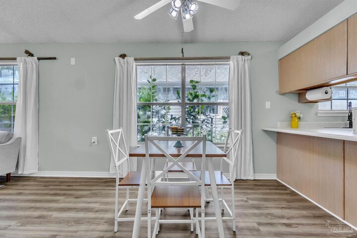 Property Photo: 2291 Trailwood Dr FL 32533