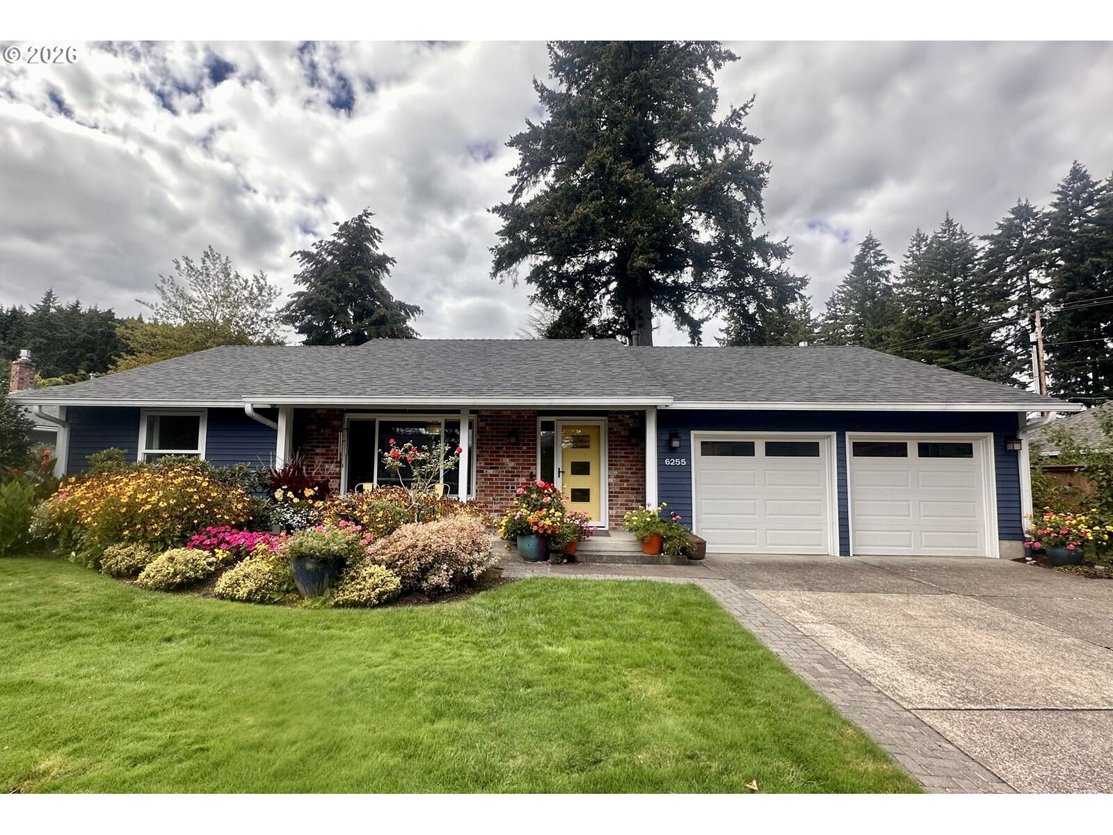 Property Photo:  6255 SW 153rd Ave  OR 97007 