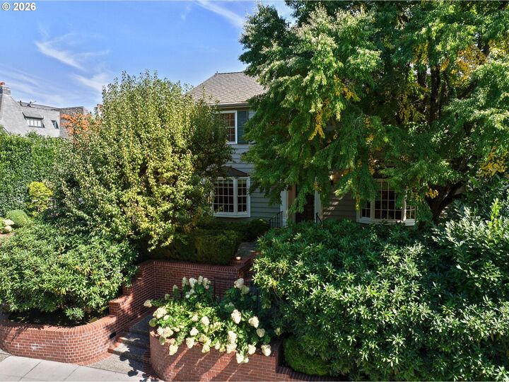 Property Photo: 3484 SW Brentwood Dr OR 97201