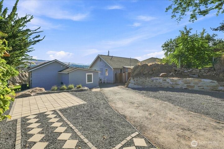 Property Photo: 540 S Chelan Avenue WA 98801