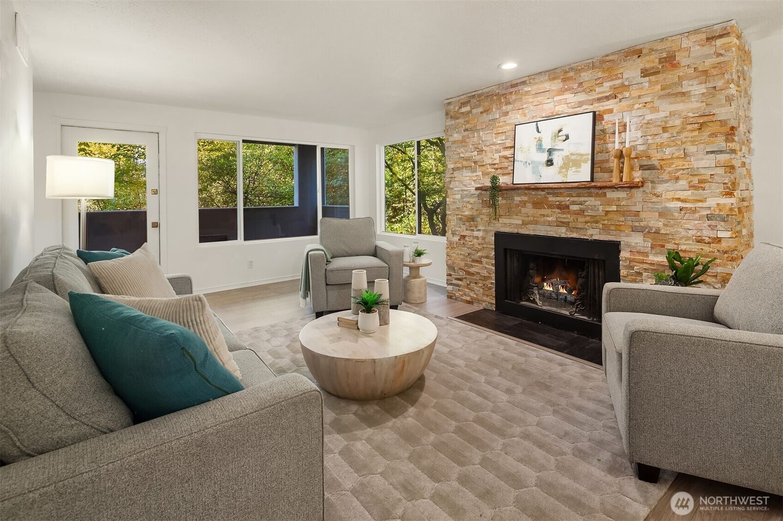 Property Photo: 17417 Ashworth Avenue N 203 WA 98133
