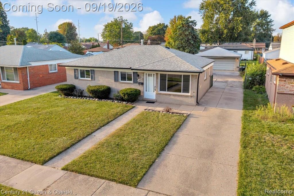 Property Photo: 32660 Fairchild Street MI 48186