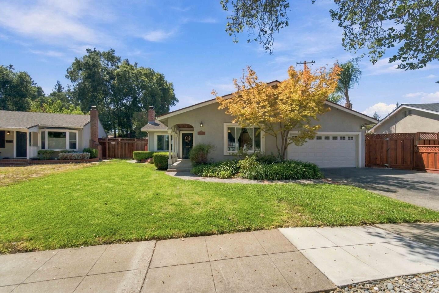 Property Photo:  2092 Lynwood Terrace  CA 95128 