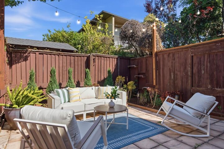 Property Photo:  633 Forest Avenue  CA 94301 
