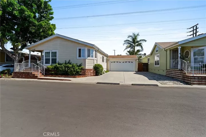 Property Photo:  3595 Santa Fe Avenue 210  CA 90810 