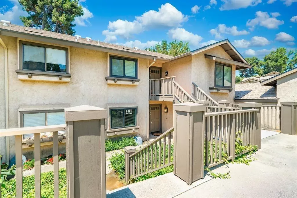 Property Photo:  4129 Cyprus Island Court  CA 92028 