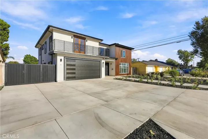 Property Photo:  4716 Graywood  CA 90808 