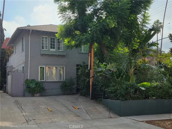 Property Photo:  1900 Taft  CA 90068 