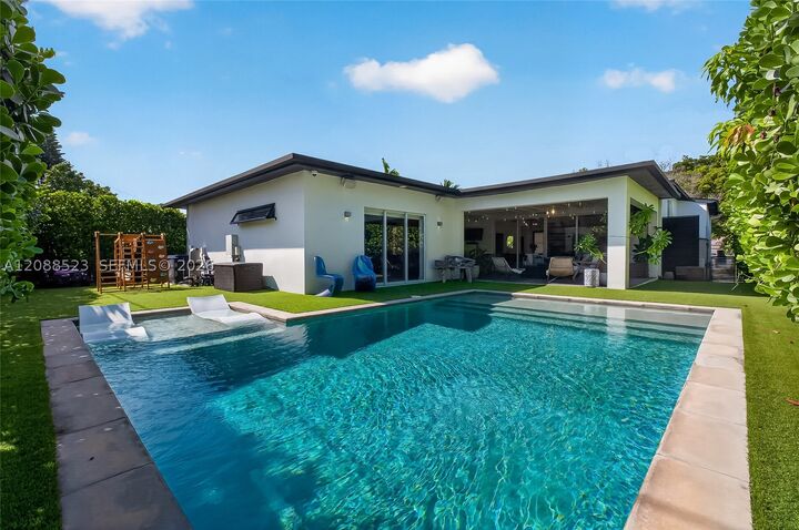 Property Photo: 2342 SW 25th Ter FL 33133