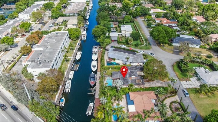 Property Photo:  1185 NE 104th St  FL 33138 