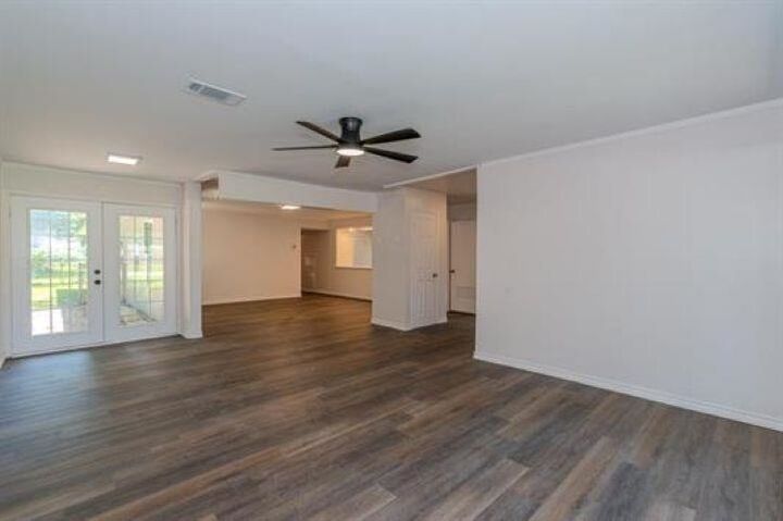 Property Photo:  3825 Buckingham Row  TX 77706 