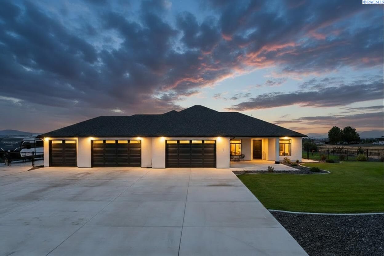 Property Photo:  1 Bull Pen Lane  WA 99301 