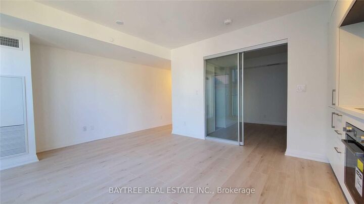 Property Photo:  99 Foxbar Road 305  ON M4V 2G5 