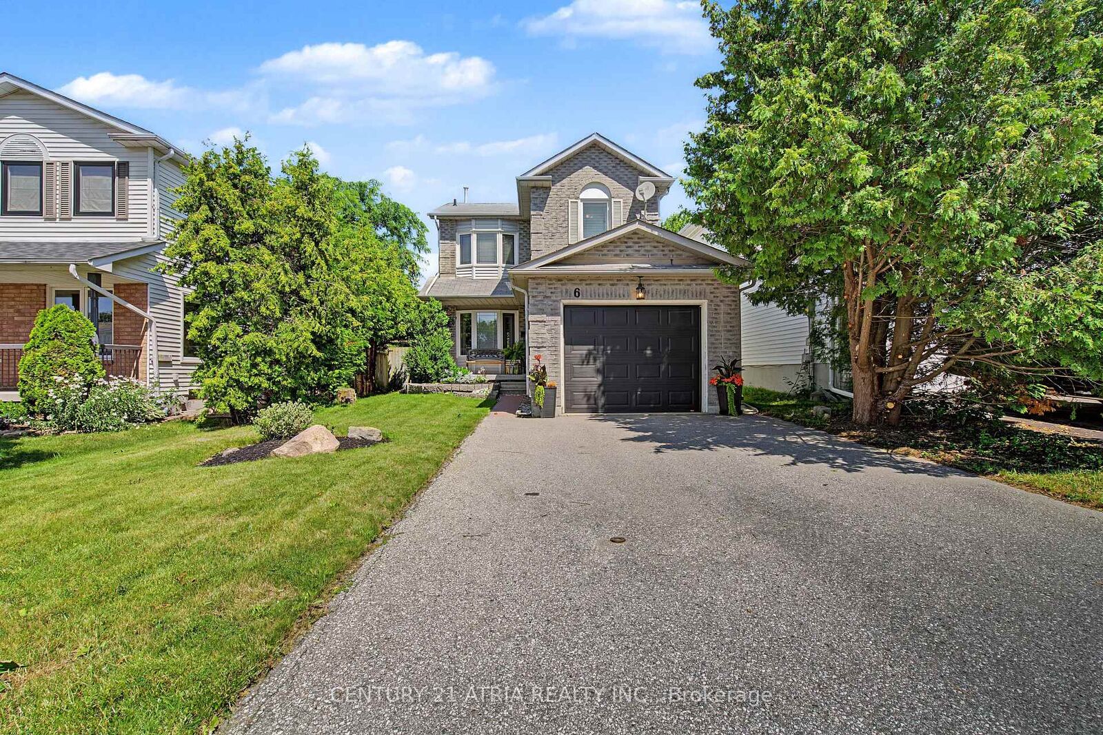 Property Photo:  6 Burnham Boulevard  ON L1A 4H4 