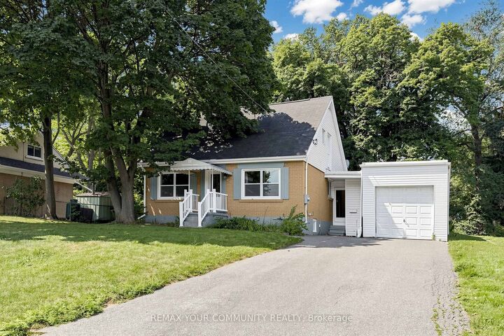 Property Photo:  22 Havenridge Drive  ON M9P 3M4 