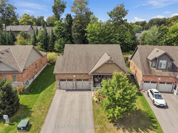 Property Photo:  