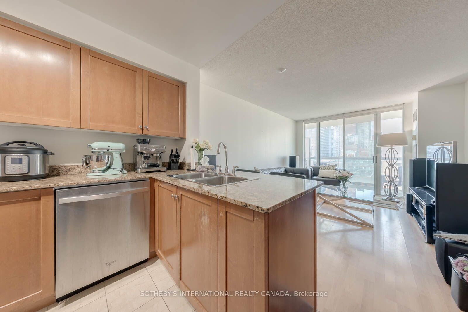 Property Photo:  313 Richmond Street E 1264  ON M5A 4S7 